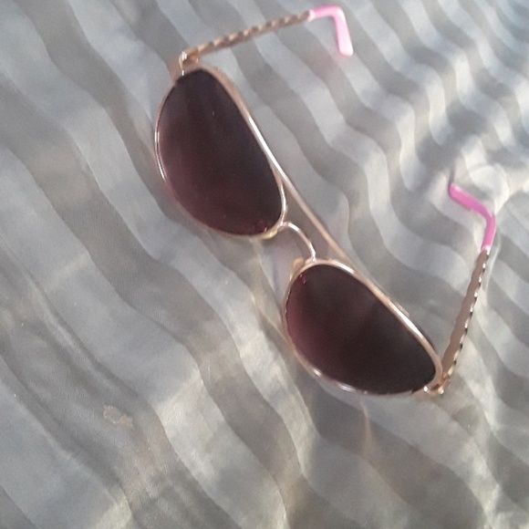 Sunglasses😎 - Picture 2 of 3